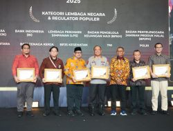 Wakapolri Terima Disway Award, Polri Tegaskan Komitmen Perkuat Kepercayaan Publik dan Sinergi Media
