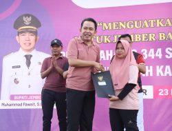 Pemerintah Kabupaten Jember Serahkan 8.344 SK PPPK Paruh Waktu, Teguhkan Pengabdian untuk Jember Baru dan Jember Maju