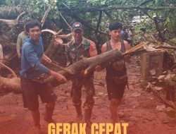 Sinergi TNI-Polri dan Warga: Gerak Cepat Babinsa Normalkan Akses Jalan Pasca Banjir di Banjit