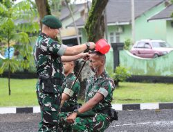 Yonif 515 UTY/9/2 Kostrad Gelar Tradisi Penyambutan Warga Baru
