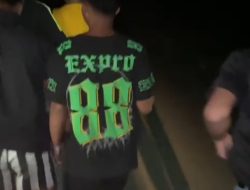 Geger Masyarakat Merasa Resah Diduga Salah Satu Anggota BPD Digerebek Warga Didalam Rumah di Desa Talang Rasau