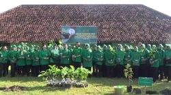 Gerakan Penanaman Pohon Dalam Rangka HUT Ke 80 Persit Kartika Chandra Kirana Oleh Persit KCK Cabang LVII Yonarmed 8/UY